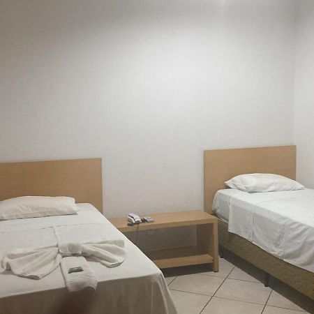 Ell Palace Hotel Itaberai Екстер'єр фото